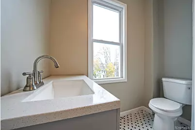 155 Hawthorne Avenue, Yonkers, NY 10701 - Photo 31