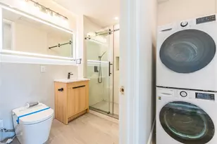 42-09 Hampton St, Elmhurst, NY 11373 - Photo 11