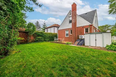 360 Foch Boulevard, Mineola, NY 11501 - Photo 19