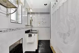 80-04 Cowles Ct, Middle Village, NY 11379 - Photo 17