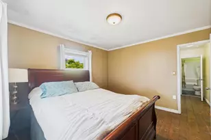 335 Loring Rd, Levittown, NY 11756 - Photo 23