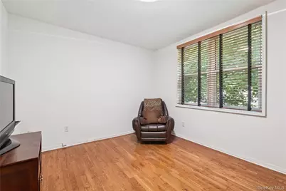 1390 Broadway #118, Hewlett, NY 11557 - Photo 23