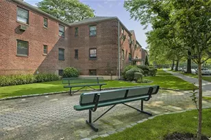 91-49 153rd Ave, Howard Beach, NY 11414 - Photo 17