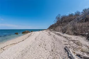 215 Hillcrest Dr N, Orient, NY 11957 - Photo 9