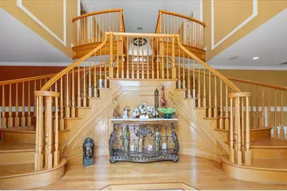 135 Millet Street N, Dix Hills, NY 11746 - Photo 3