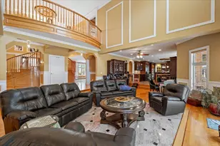 135 Millet St N, Dix Hills, NY 11746 - Photo 11