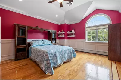 135 Millet Street N, Dix Hills, NY 11746 - Photo 23