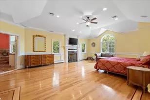 135 Millet St N, Dix Hills, NY 11746 - Photo 19