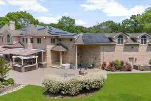 135 Millet St N, Dix Hills, NY 11746 - Photo 41