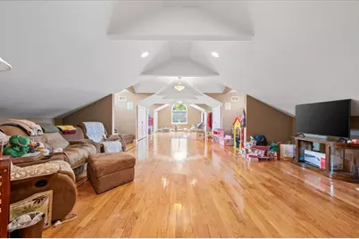 135 Millet Street N, Dix Hills, NY 11746 - Photo 29