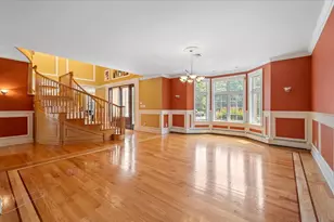 135 Millet St N, Dix Hills, NY 11746 - Photo 15