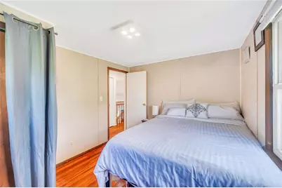 224 Oakland Avenue, Deer Park, NY 11729 - Photo 9