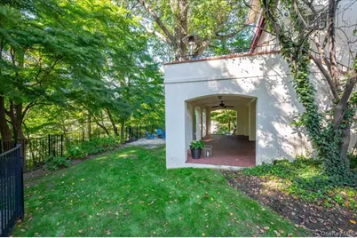 115 Cliff Avenue, Pelham, NY 10803 - Photo 39