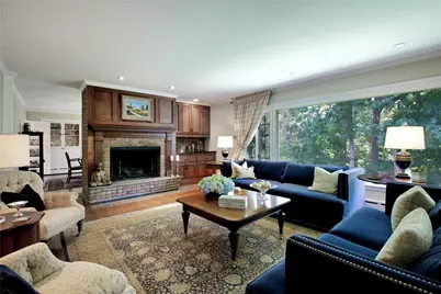 100 Gristmill Lane, Manhasset, NY 11030 - Photo 7