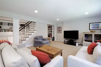 100 Gristmill Lane, Manhasset, NY 11030 - Photo 25