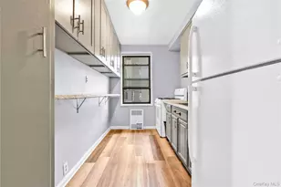 25-11 Union St, Flushing, NY 11354 - Photo 11