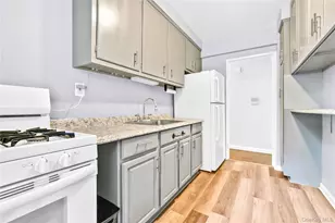 25-11 Union St, Flushing, NY 11354 - Photo 13