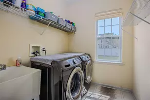 9 Avolet Ct, Mount Sinai, NY 11766 - Photo 39