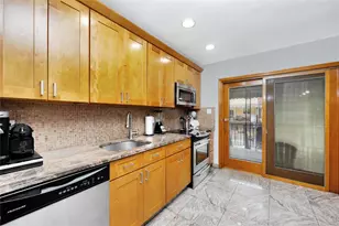 2616 Brown St, Brooklyn, NY 11235 - Photo 11