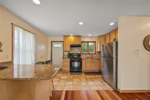 65 Netherwood Dr, Albertson, NY 11507 - Photo 9