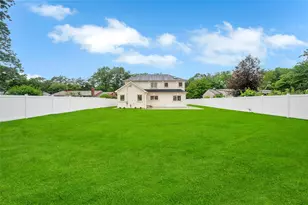 16 Violet Ave, Hicksville, NY 11801 - Photo 33