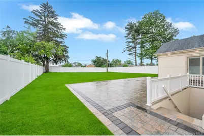 16 Violet Avenue, Hicksville, NY 11801 - Photo 33