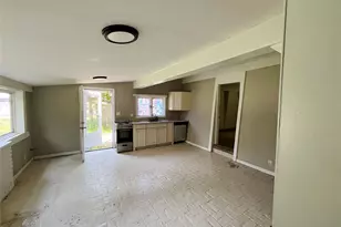 7 Senic Dr, Center Moriches, NY 11934 - Photo 9