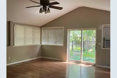 7 Senic Drive, Center Moriches, NY 11934 - Photo 11