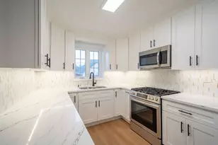 67-23 182nd St, Fresh Meadows, NY 11365 - Photo 11