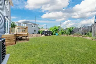 344 Bayview Ave, Inwood, NY 11096 - Photo 17