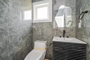 344 Bayview Ave, Inwood, NY 11096 - Photo 15