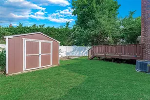 72 Harris Ave, Hewlett, NY 11557 - Photo 23