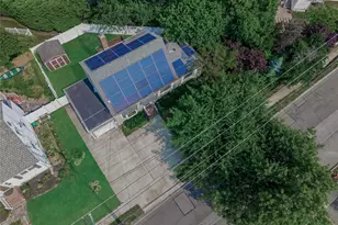 72 Harris Ave, Hewlett, NY 11557 - Photo 3