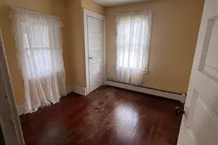 290 1st St, Newburgh, NY 12550 - Photo 7
