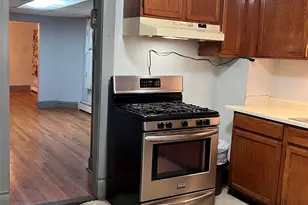 290 1st St, Newburgh, NY 12550 - Photo 5