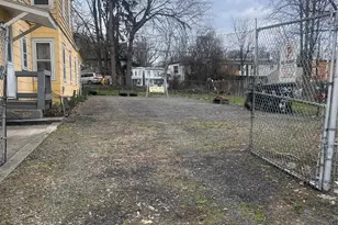 290 1st St, Newburgh, NY 12550 - Photo 27