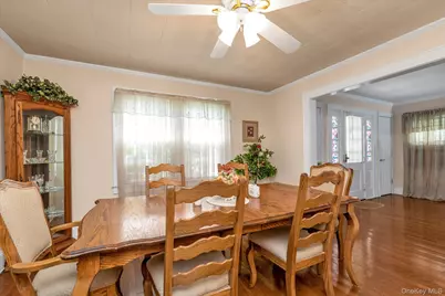 1277 Jerusalem Avenue, Merrick, NY 11566 - Photo 5