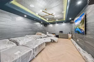 70 Candy Ln, Great Neck, NY 11023 - Photo 23