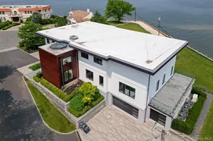 70 Candy Ln, Great Neck, NY 11023 - Photo 43