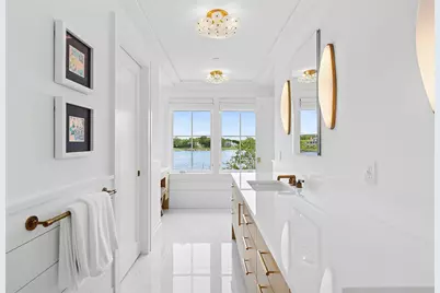 801 Montauk Highway, Westhampton Beach, NY 11978 - Photo 11