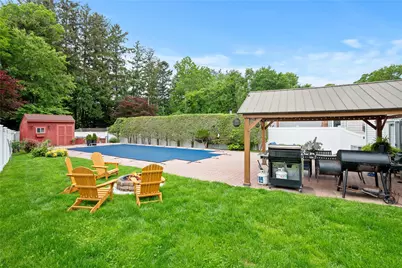 1 Bennett Avenue, Huntington, NY 11746 - Photo 21