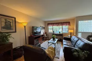 20 Bayberry Rd, Ronkonkoma, NY 11779 - Photo 9