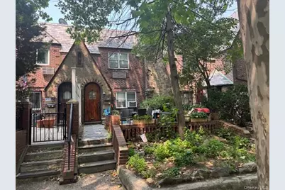 33-42 70 Street, Jackson Heights, NY 11372 - Photo 23