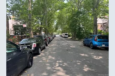 33-42 70 Street, Jackson Heights, NY 11372 - Photo 3