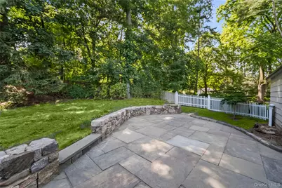 10 Barnes Lane, Chappaqua, NY 10514 - Photo 3