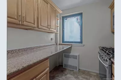 87-50 204 Street #B46, Hollis, NY 11423 - Photo 5