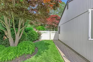 380 Wellwood Dr, Shirley, NY 11967 - Photo 23