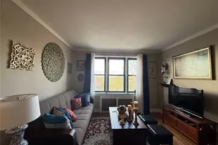 143-50 Hoover Ave, Briarwood, NY 11435 - Photo 15