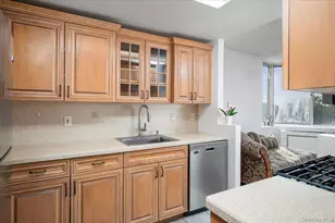 1270 North Ave, New Rochelle, NY 10804 - Photo 15