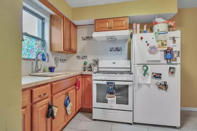 17911 Eveleth Road, Jamaica, NY 11434 - Photo 7